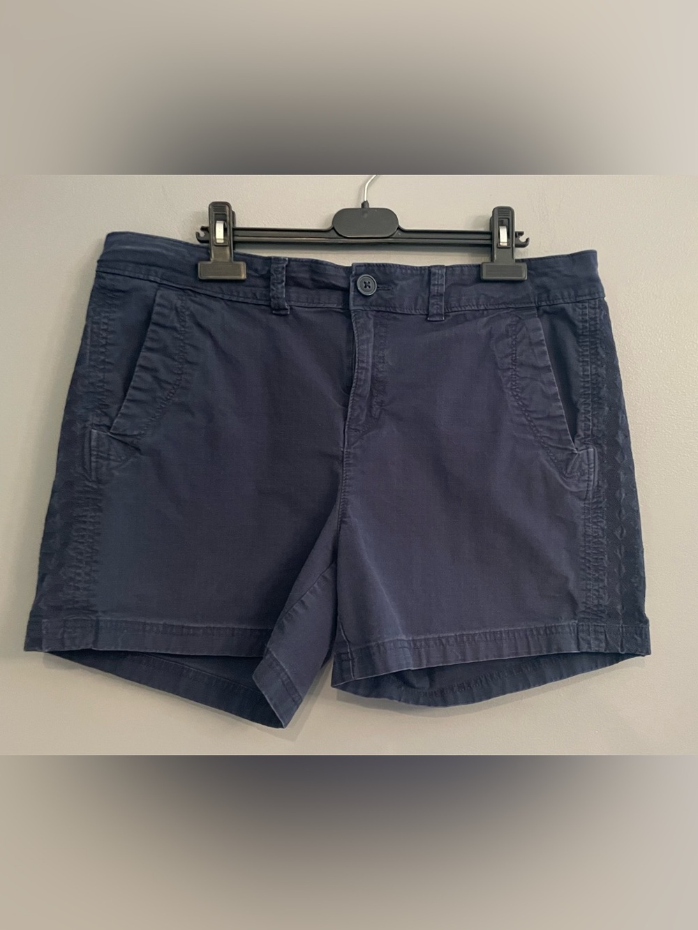 Eddie Bauer Women’s Dark Navy Cotton Embroidered Shorts
